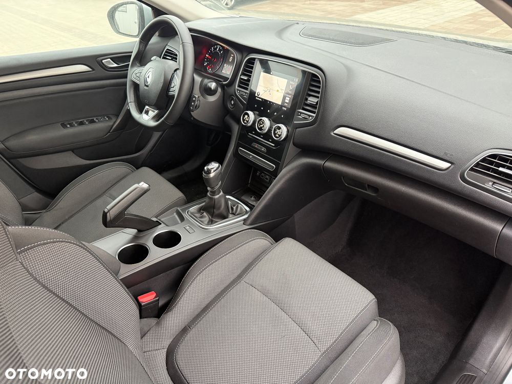 Renault Megane 1.5 Blue dCi Intens - 13