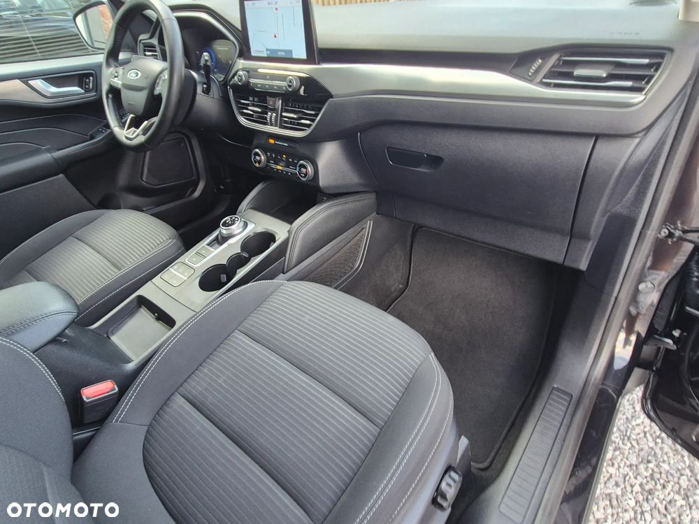 Ford Kuga - 41