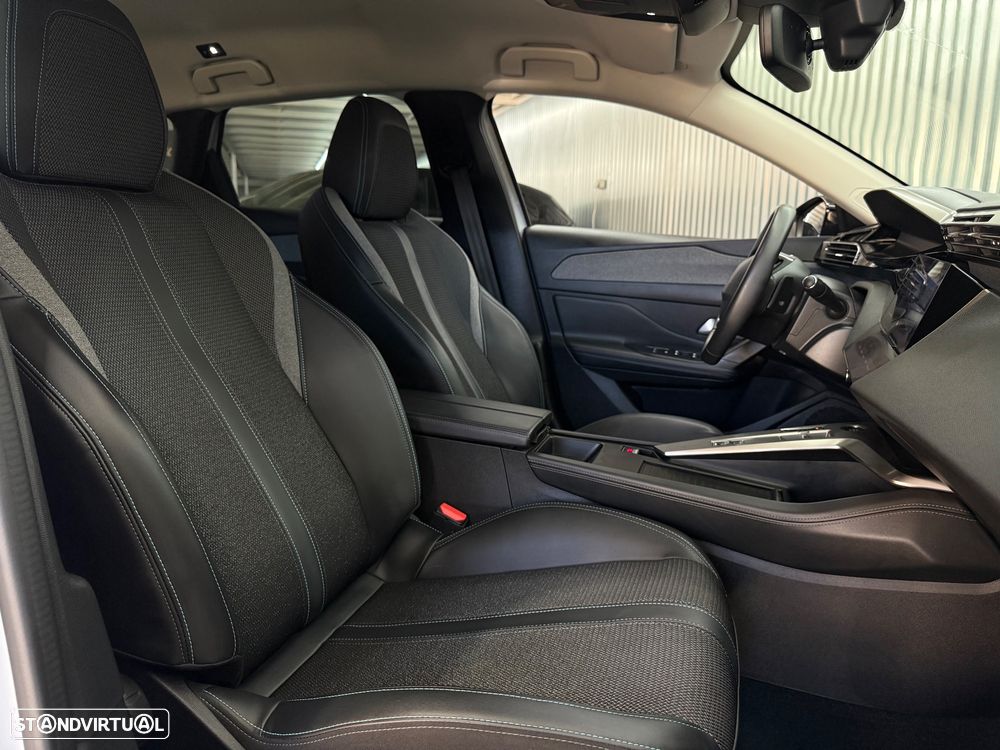 Peugeot 308 SW 1.6 Hybrid Allure e-EAT8 - 21