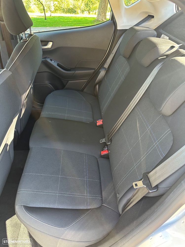 Ford Fiesta 1.0 EcoBoost S&S TITANIUM - 10