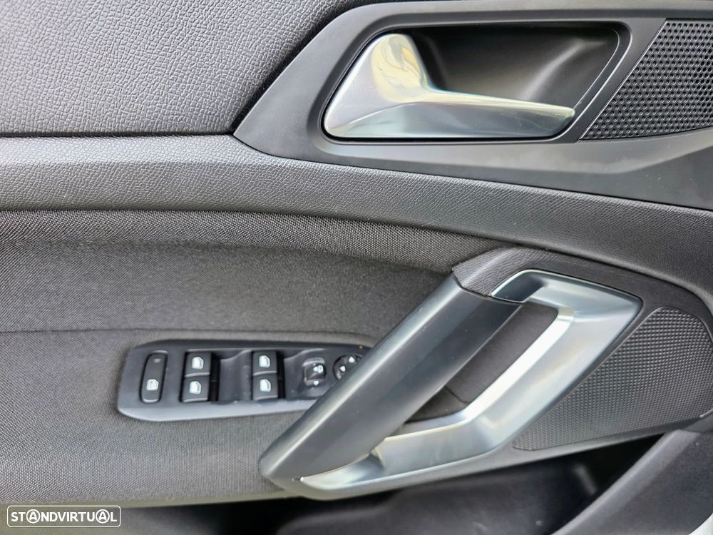 Peugeot 308 1.6 BlueHDi Style - 28