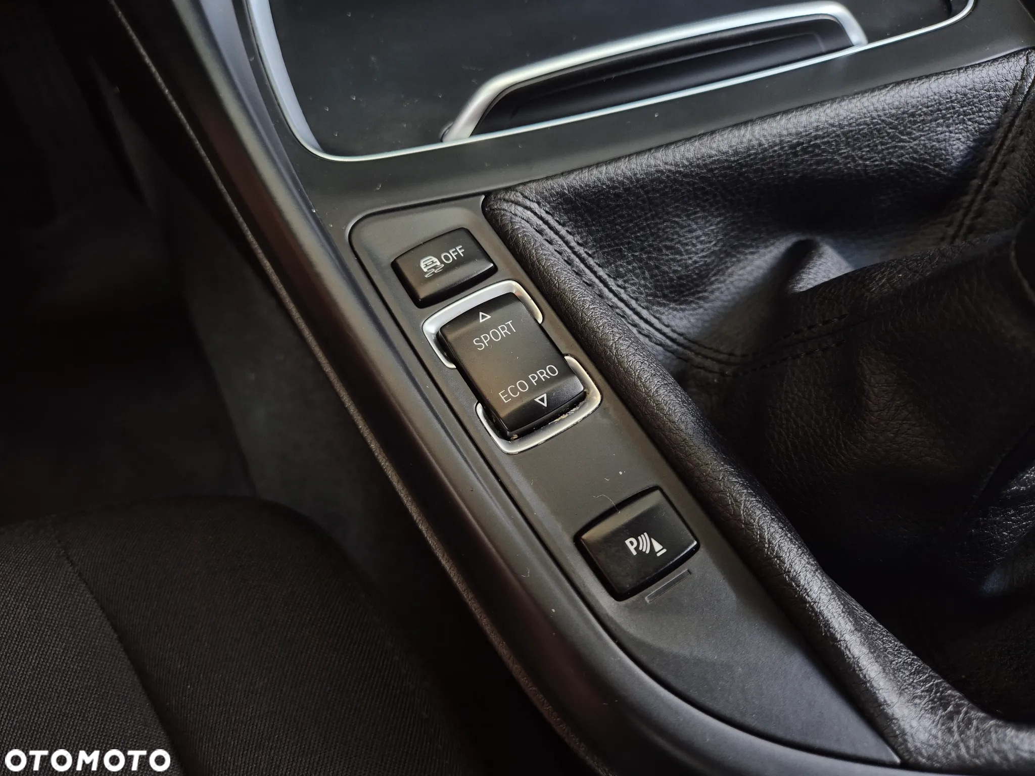 BMW Seria 1 116i - 17