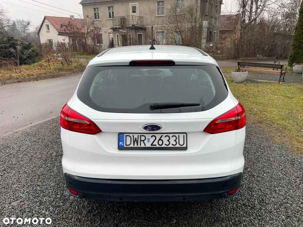Ford Focus 1.6 Trend - 14