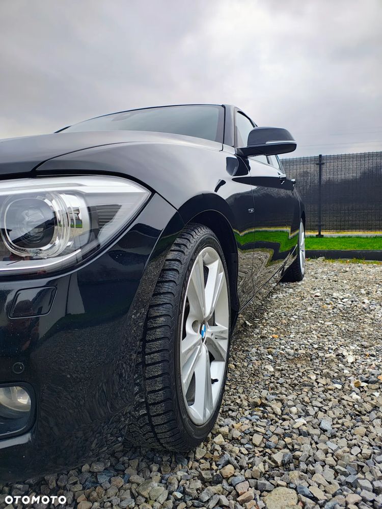 BMW Seria 1 120d Sport Line - 4