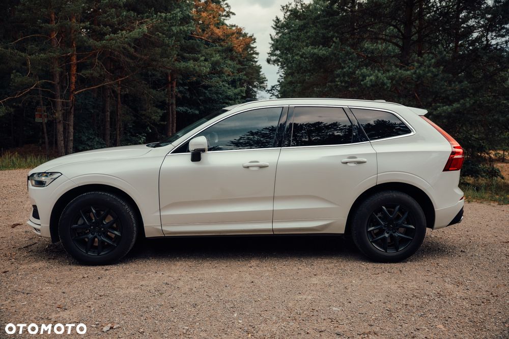 Volvo XC 60 T6 AWD Momentum - 4
