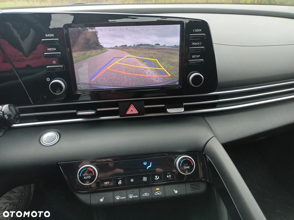 Hyundai Elantra 1.6 Smart CVT - 33