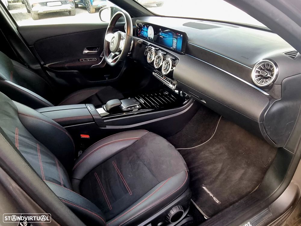 Mercedes-Benz A 250 Limousine e AMG Line - 16