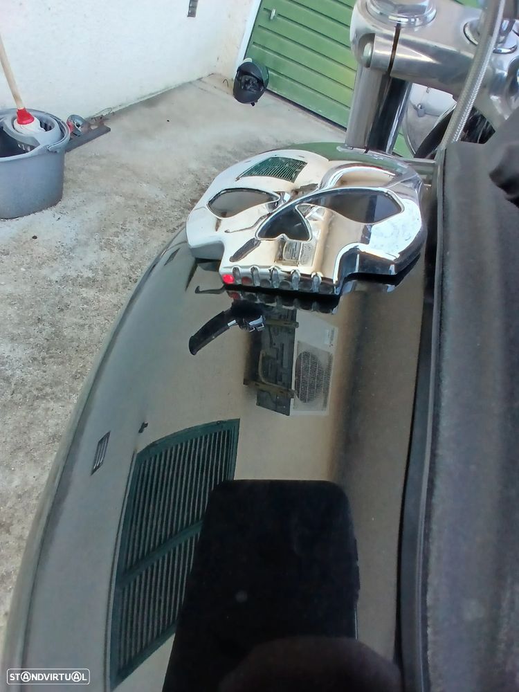 Harley-Davidson Dyna Street Bob - 6