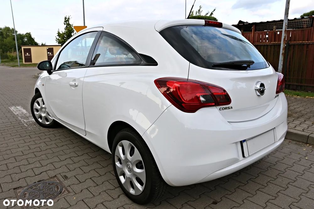 Opel Corsa 1.3 D Easytronic Start/Stop On - 24