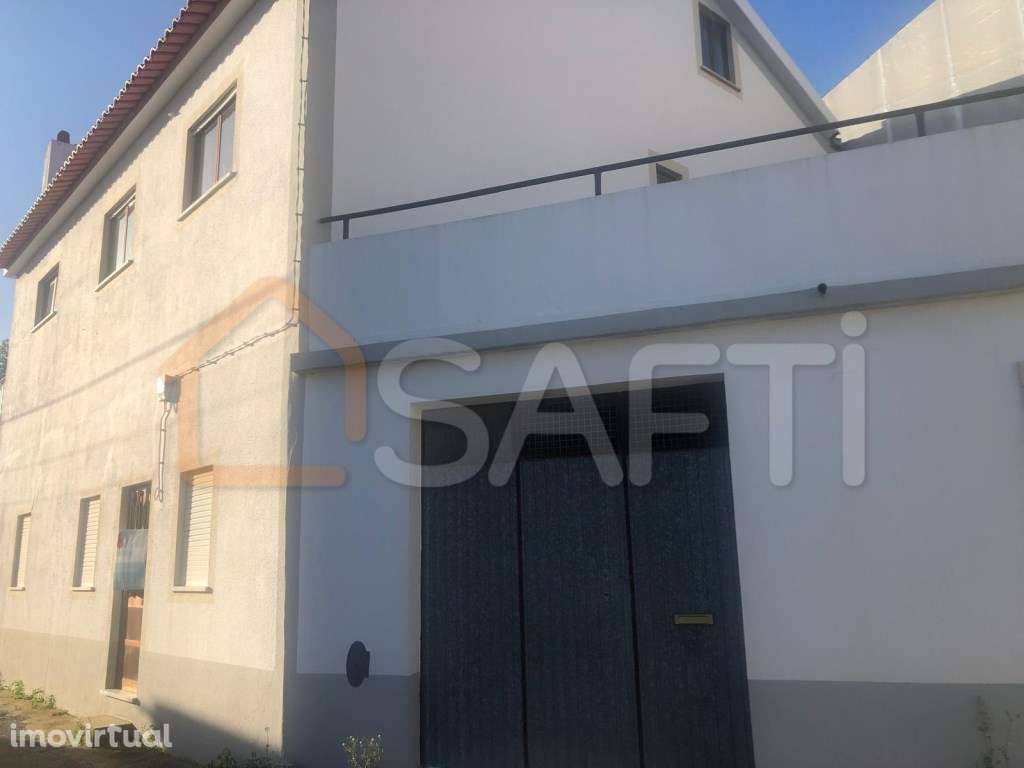 Moradia T4+2 no centro de Carvalhal do Pombo, Assentiz, Torres Novas - Grande imagem: 3/39