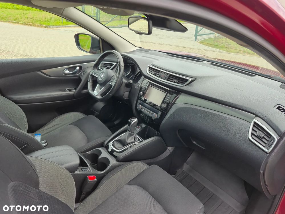 Nissan Qashqai 1.3 DIG-T DCT TEKNA - 25