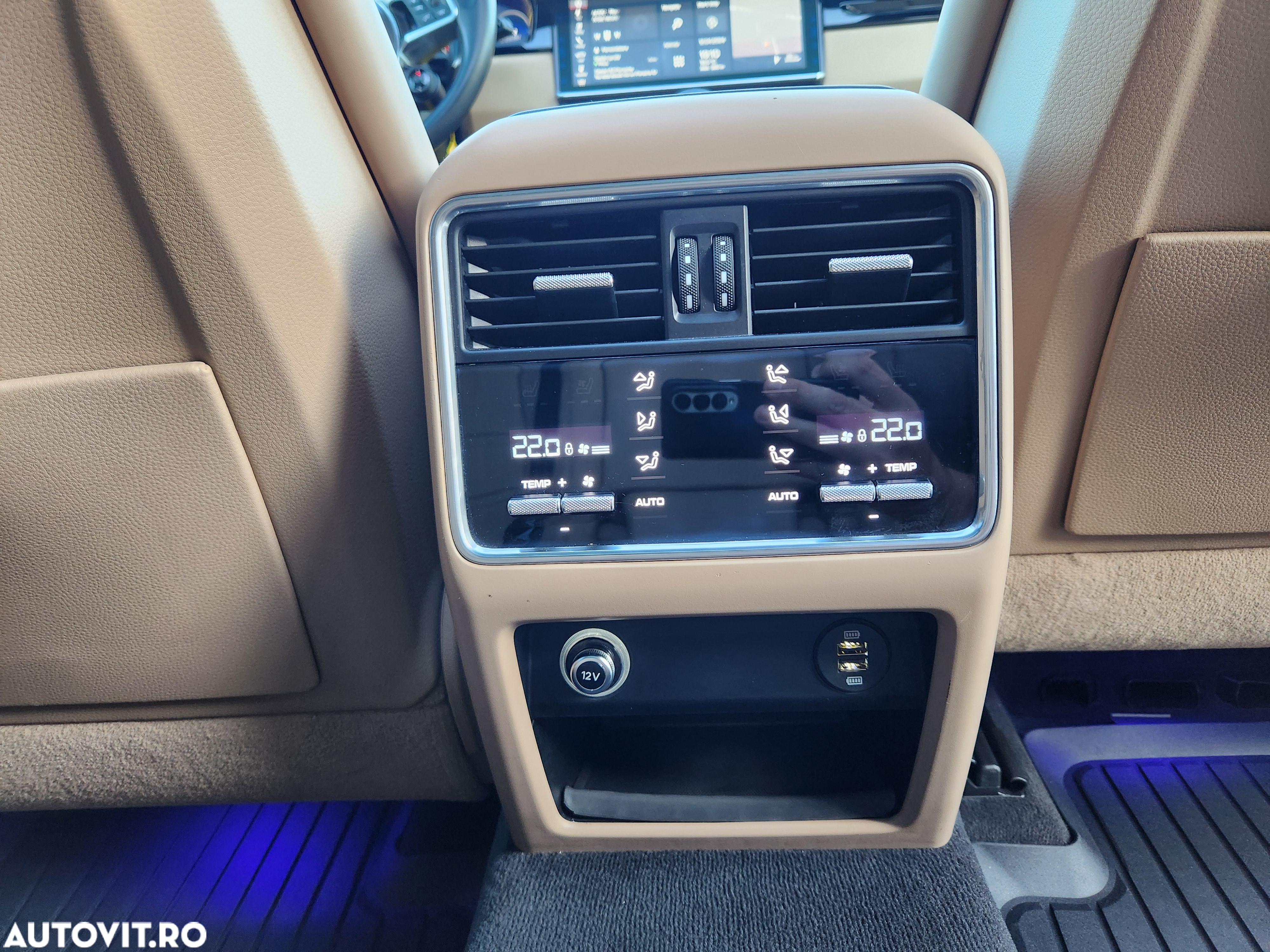 Porsche Cayenne - 10