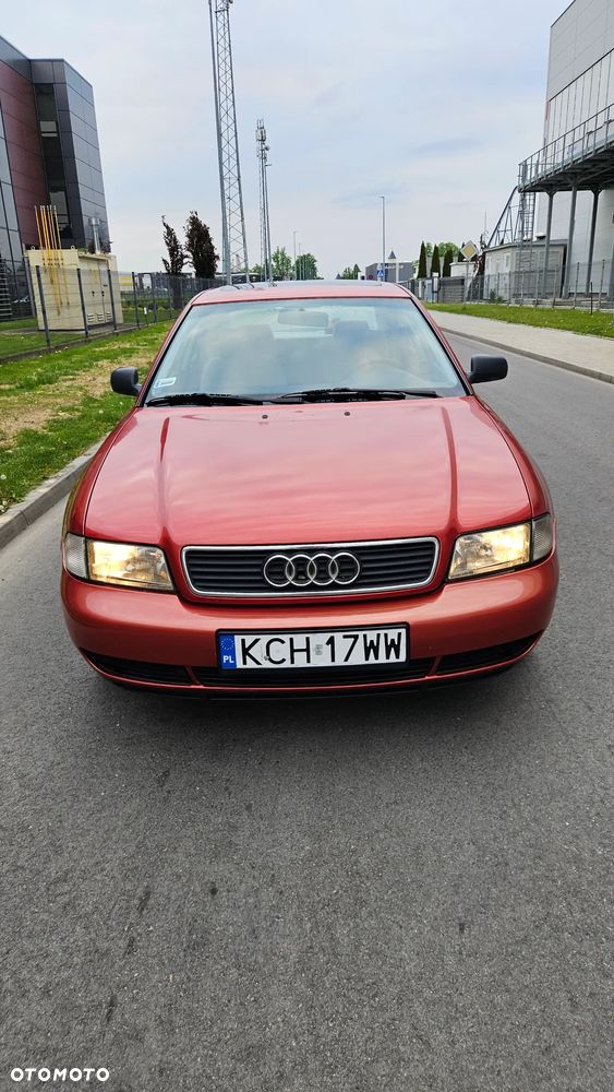 Audi A4 Limousine - 4