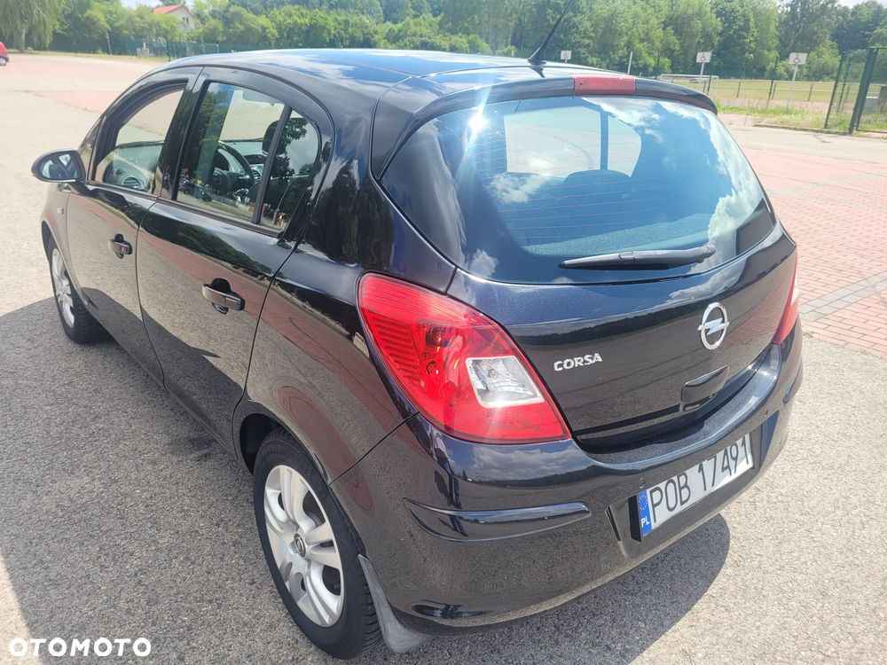 Opel Corsa 1.4 16V Innovation - 4