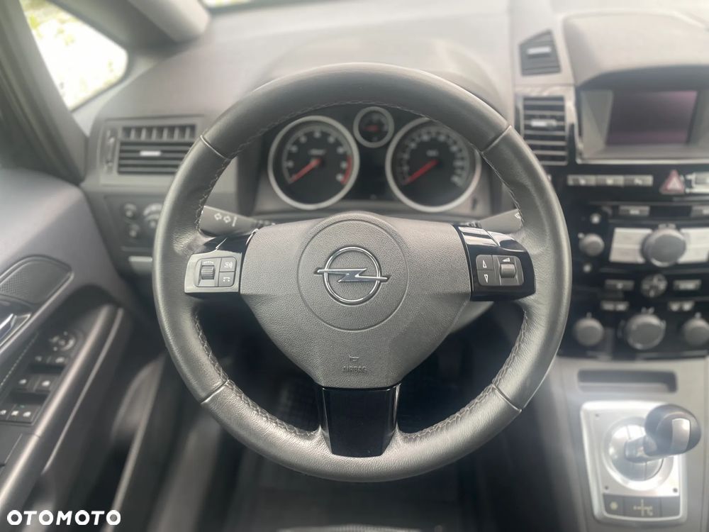 Opel Zafira - 15