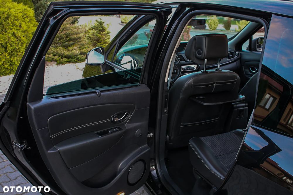 Renault Grand Scenic ENERGY TCe 115 Bose Edition - 31