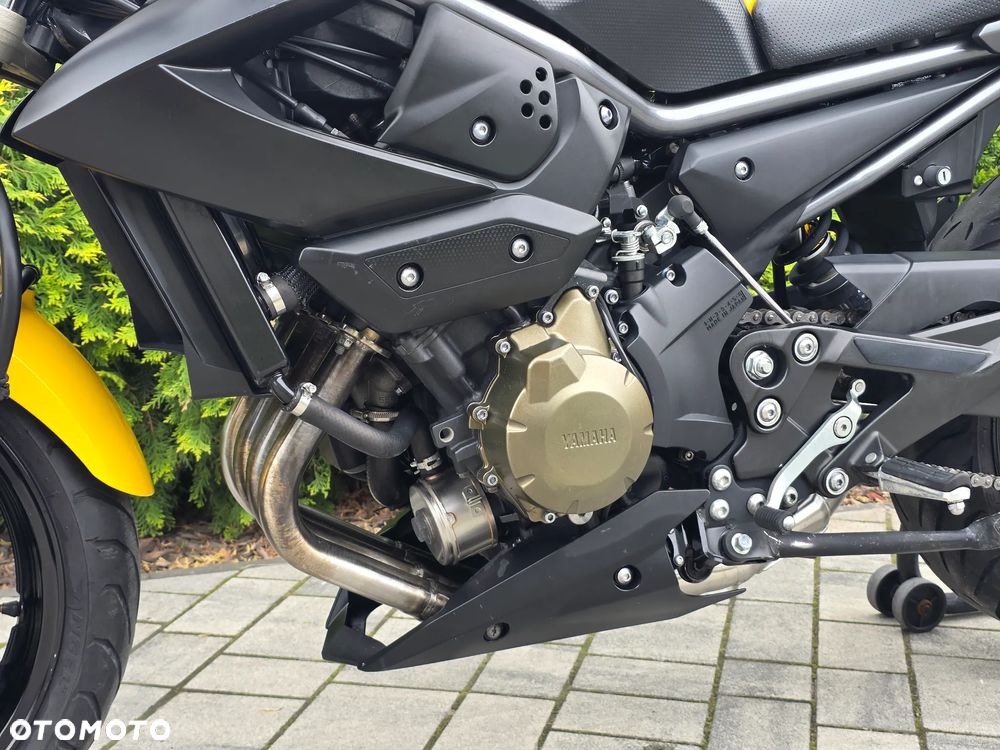 Yamaha XJ - 22