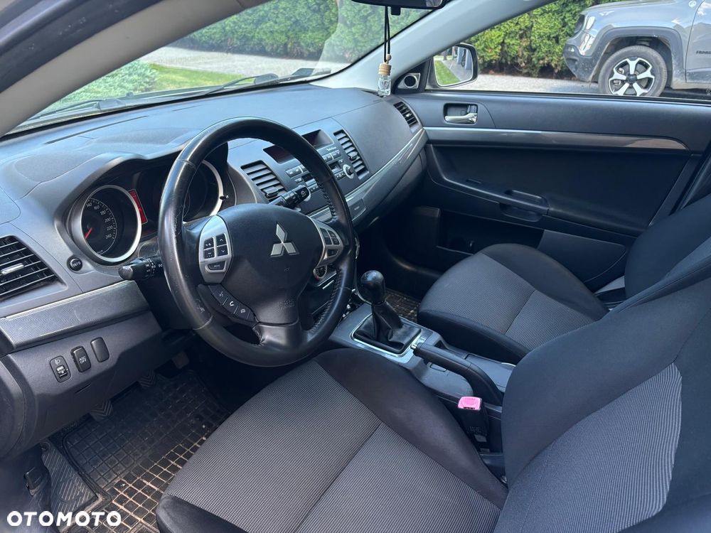 Mitsubishi Lancer - 5