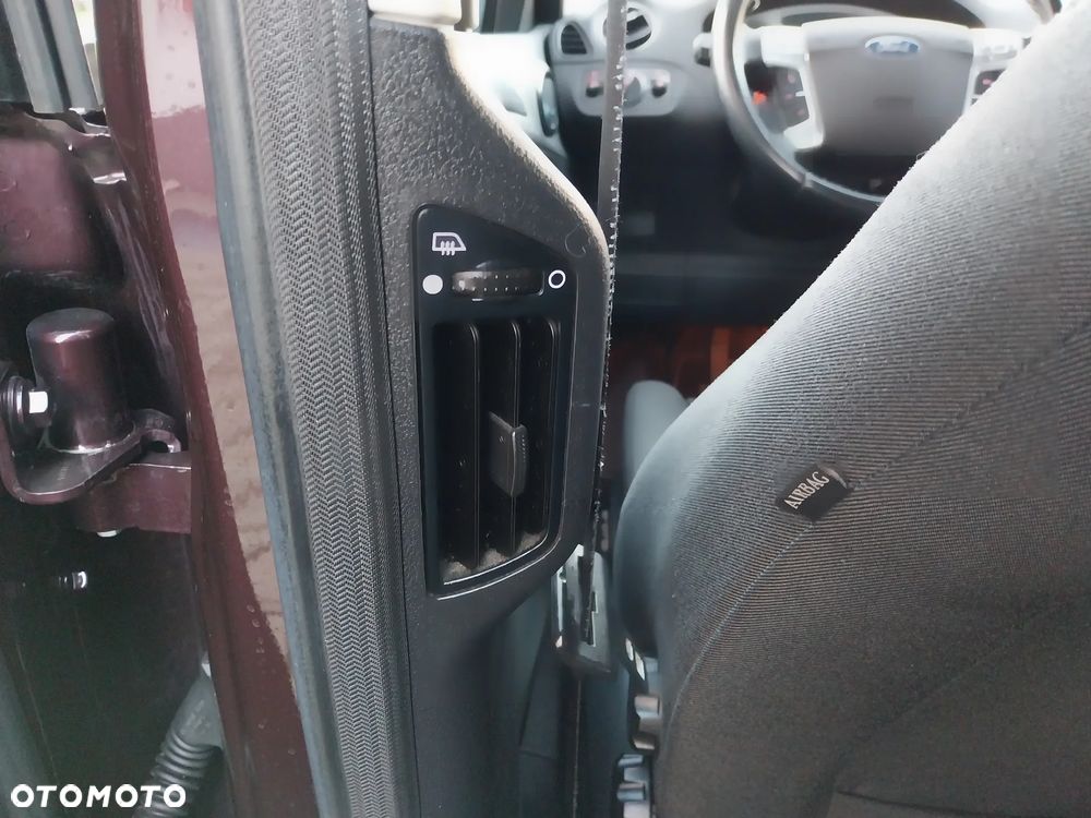 Ford S-Max 2.0 Titanium - 18