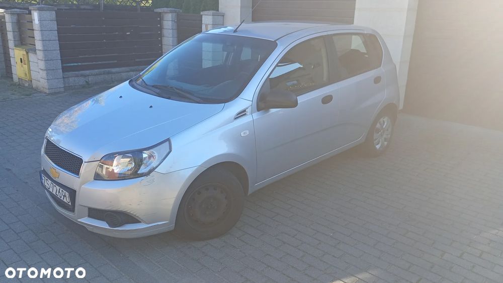 Chevrolet Aveo 2010 photo 5