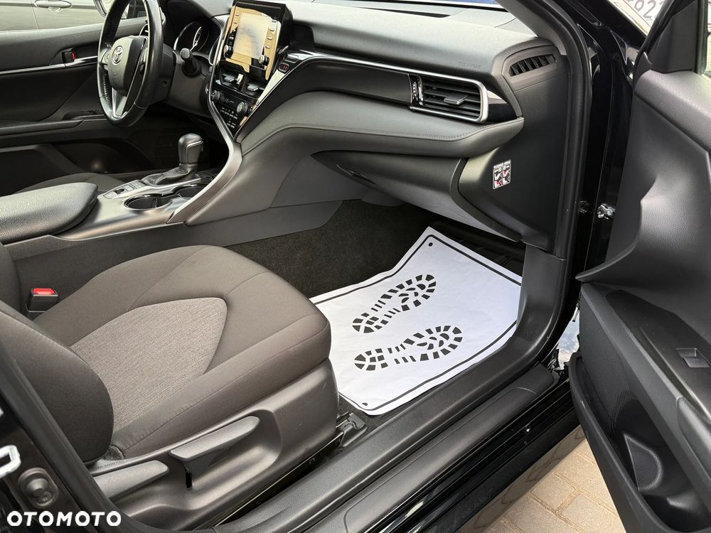 Toyota Camry 2.5 Hybrid Comfort CVT - 17