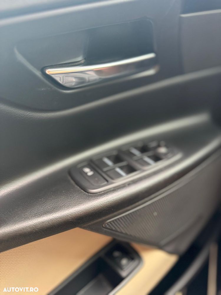 Jaguar XE 20d Aut. Portfolio - 28