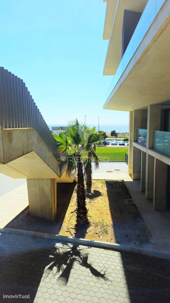 Apartamento T3 Duplex na primeira linha de mar - Grande imagem: 3/22