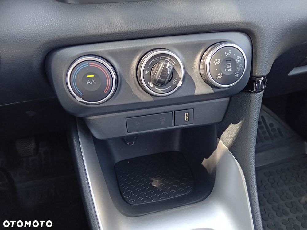 Toyota Yaris - 16