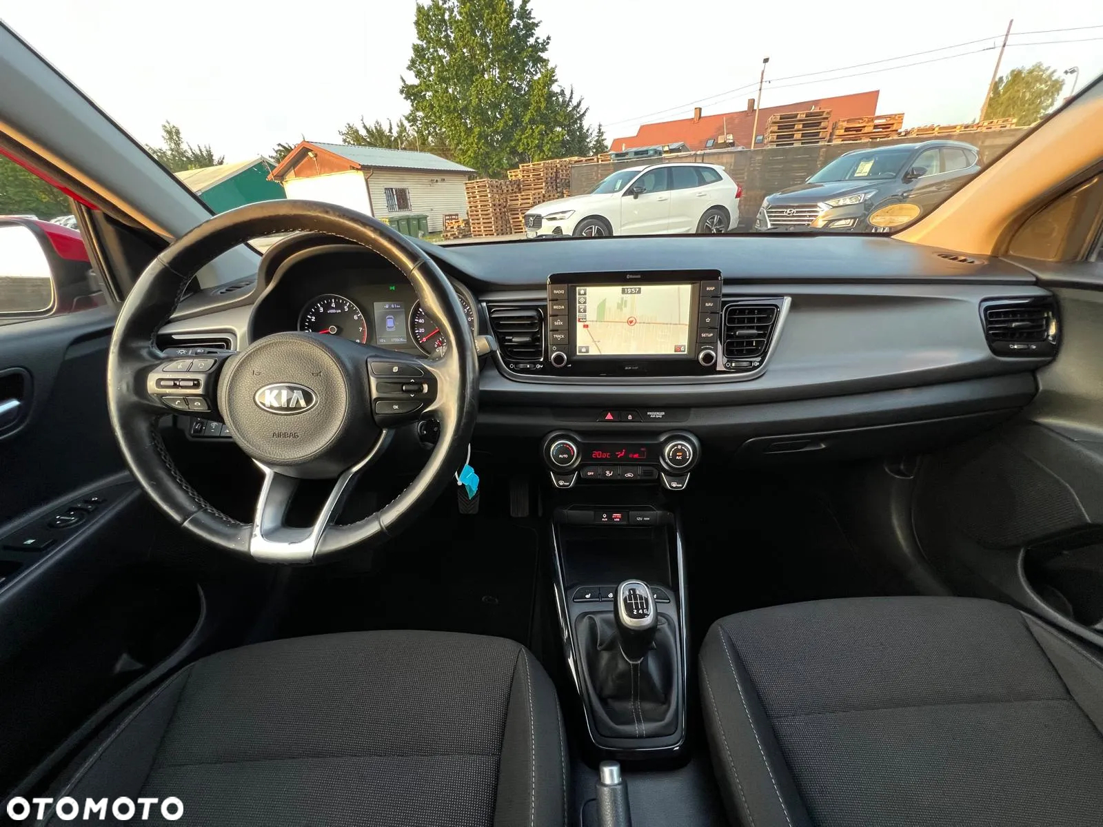 Kia Rio 1.4 L - 24