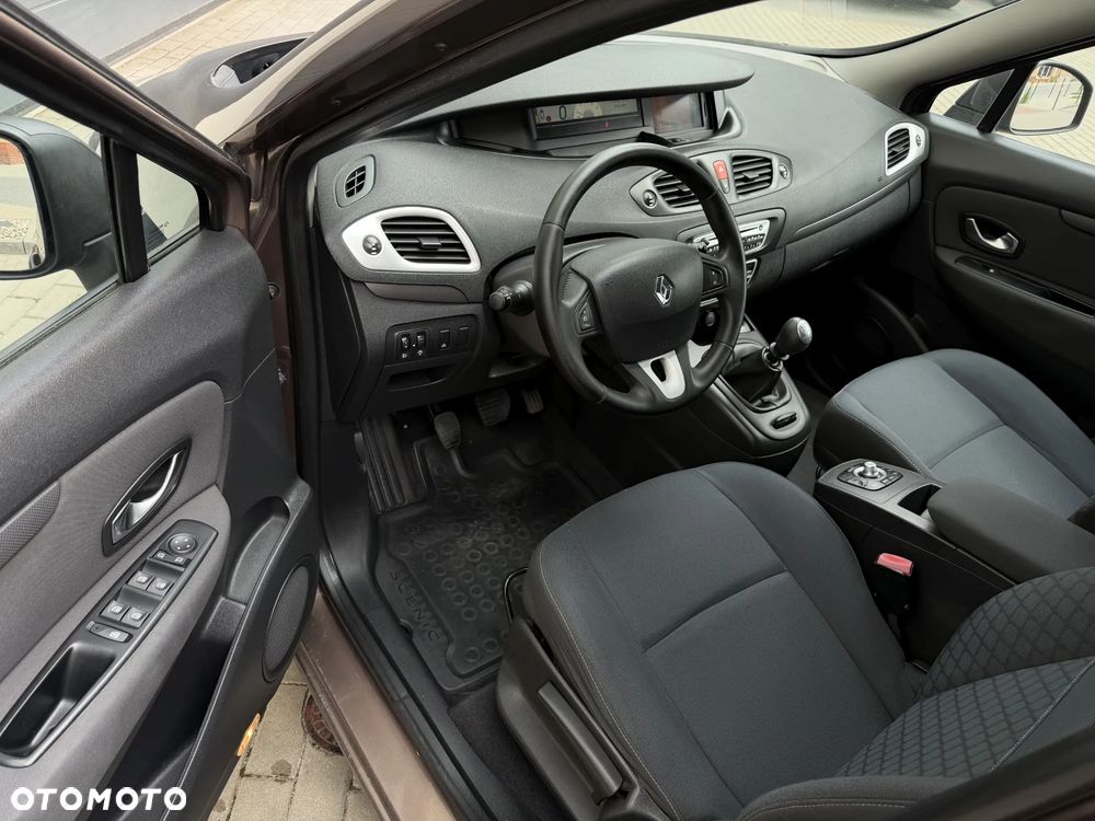 Renault Scenic 1.9 dCi Tech Run - 3