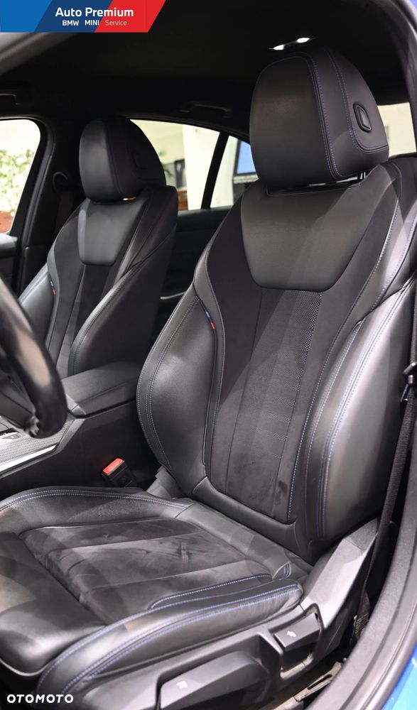 BMW Seria 3 320d xDrive - 14