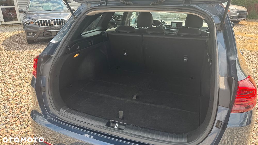 Kia Ceed 1.4 T-GDI DCT OPF Spirit - 27