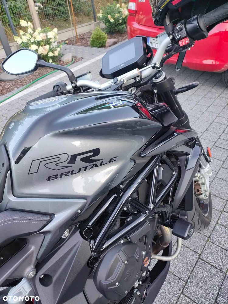 MV AGUSTA Brutale - 5