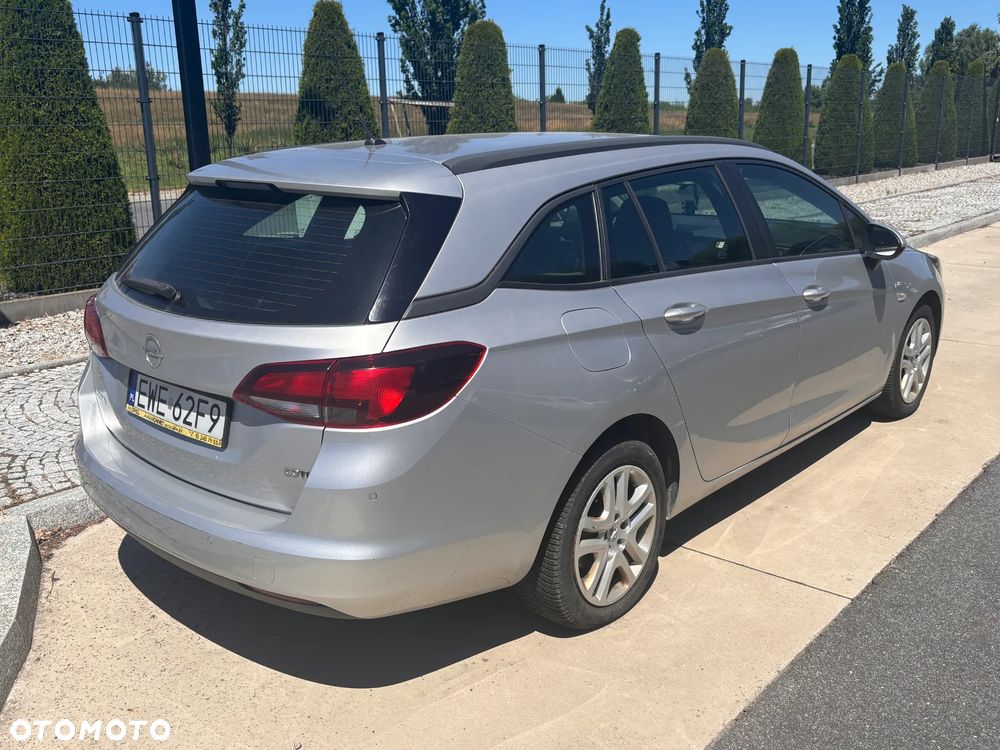 Opel Astra 1.6 CDTI Enjoy - 9
