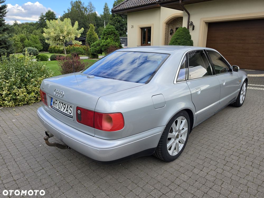 Audi A8 - 3