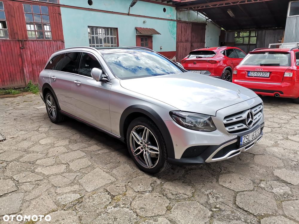 Mercedes-Benz Klasa E 220 d 4Matic 9G-TRONIC - 3