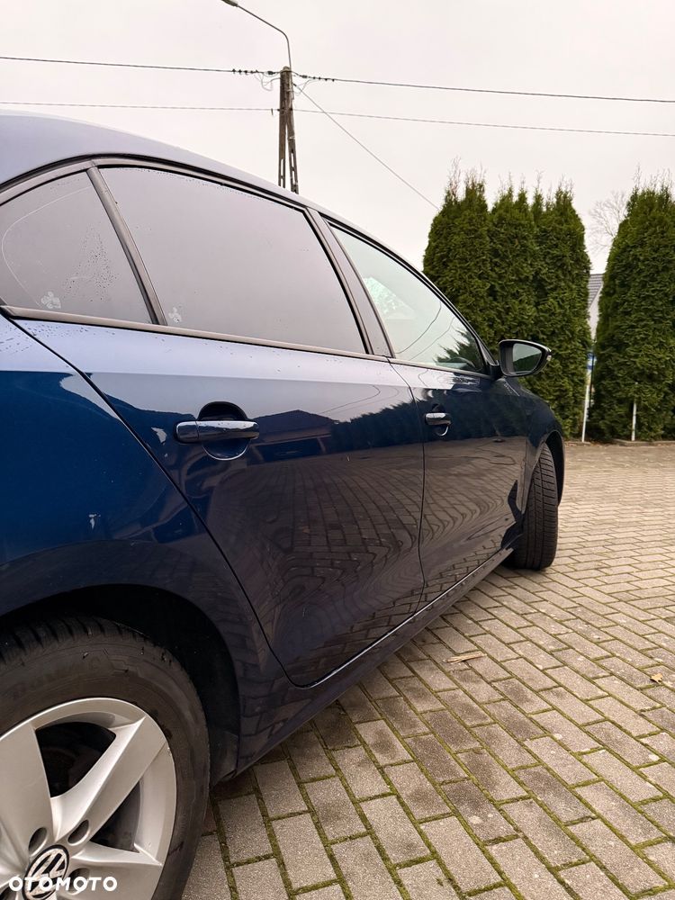 Volkswagen Jetta - 10