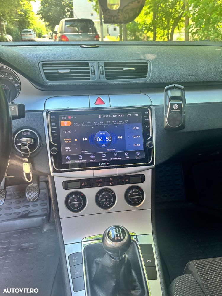 Volkswagen Passat 1.6 FSI Comfortline - 6