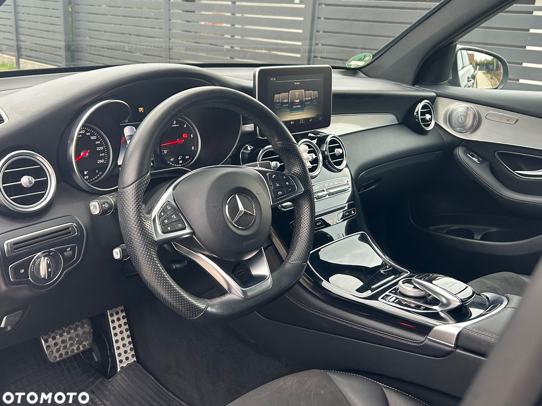 Mercedes-Benz GLC 350 d 4Matic 9G-TRONIC AMG Line - 8