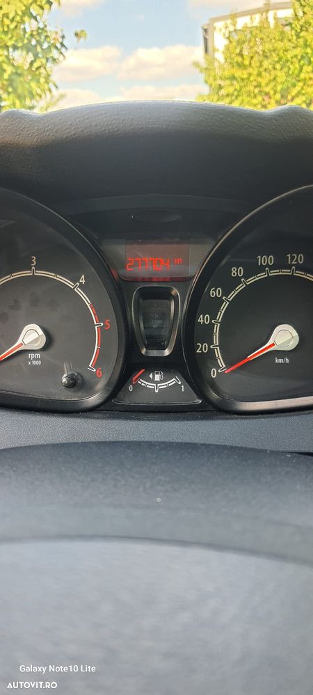 Ford Fiesta - 7