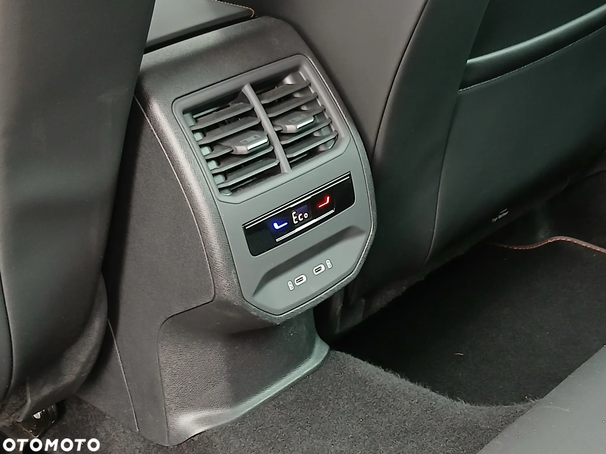 Cupra Formentor 1.4 e-Hybrid DSG - 16