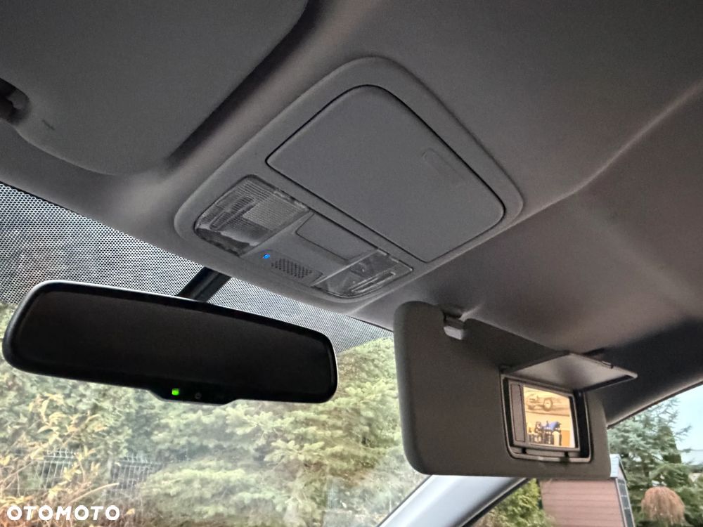 Honda CR-V 2.0i-VTEC Elegance 50 Jahre Edition - 24