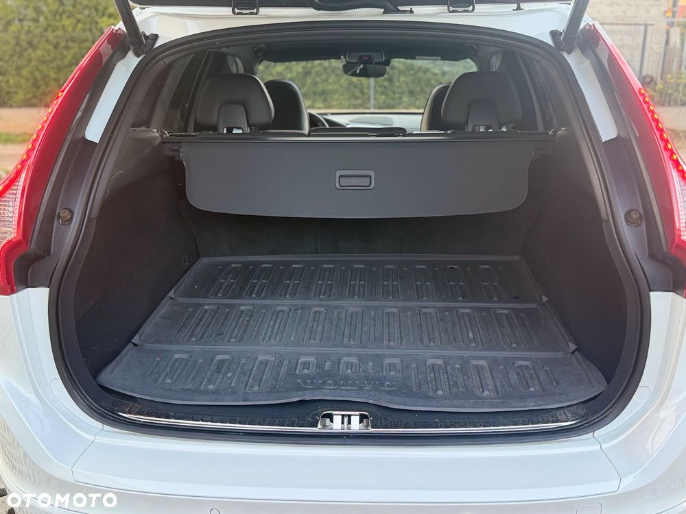 Volvo XC 60 D4 Inscription - 18