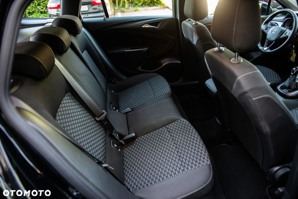 Opel Astra 1.5 D Start/Stop Business Elegance - 22