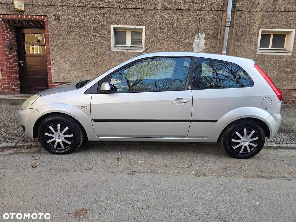 Ford Fiesta 1.3 Ghia - 5