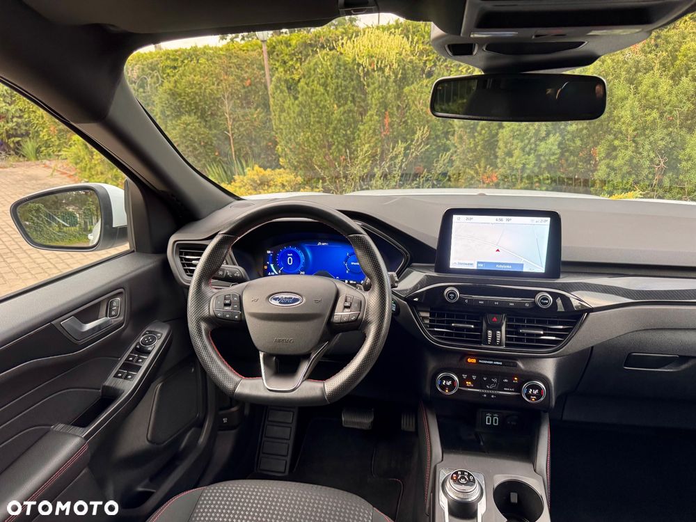 Ford Kuga 2.0 TDCi 4x4 ST-Line - 32