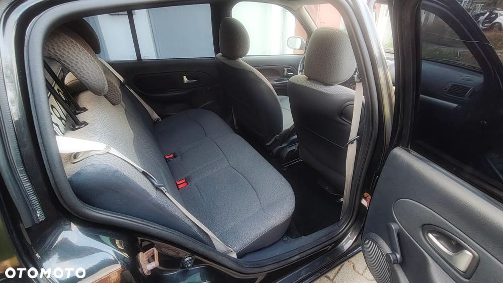 Renault Clio - 14
