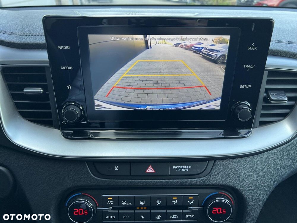 Kia XCeed - 26