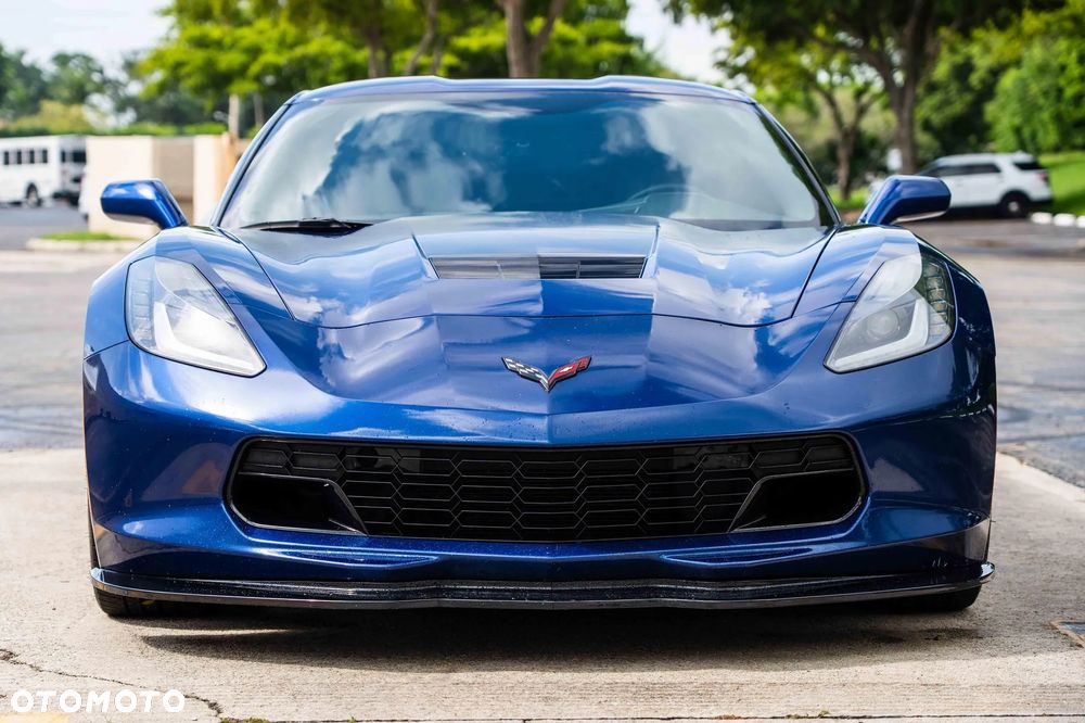 Chevrolet Corvette - 5