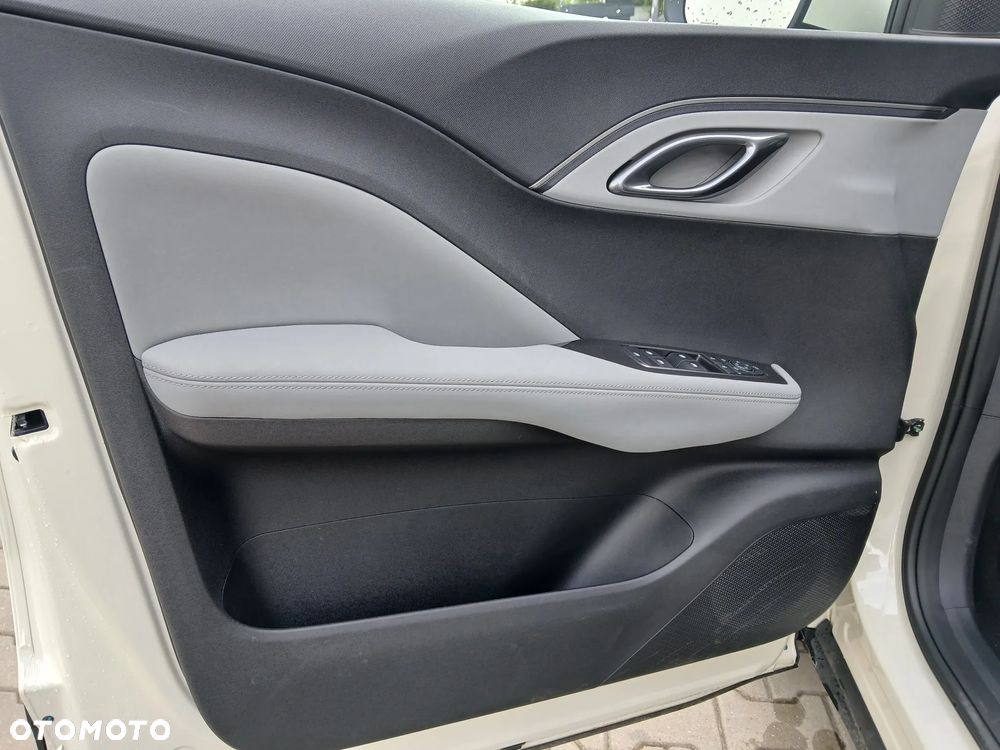 BYD Dolphin Surf - 2